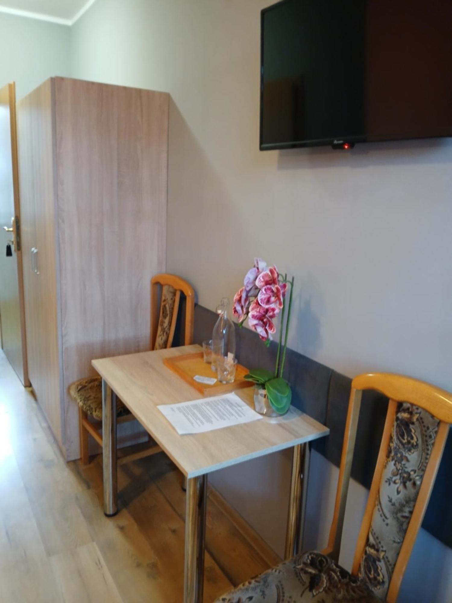Dom Brama Mazur Bed & Breakfast Ostróda Eksteriør bilde